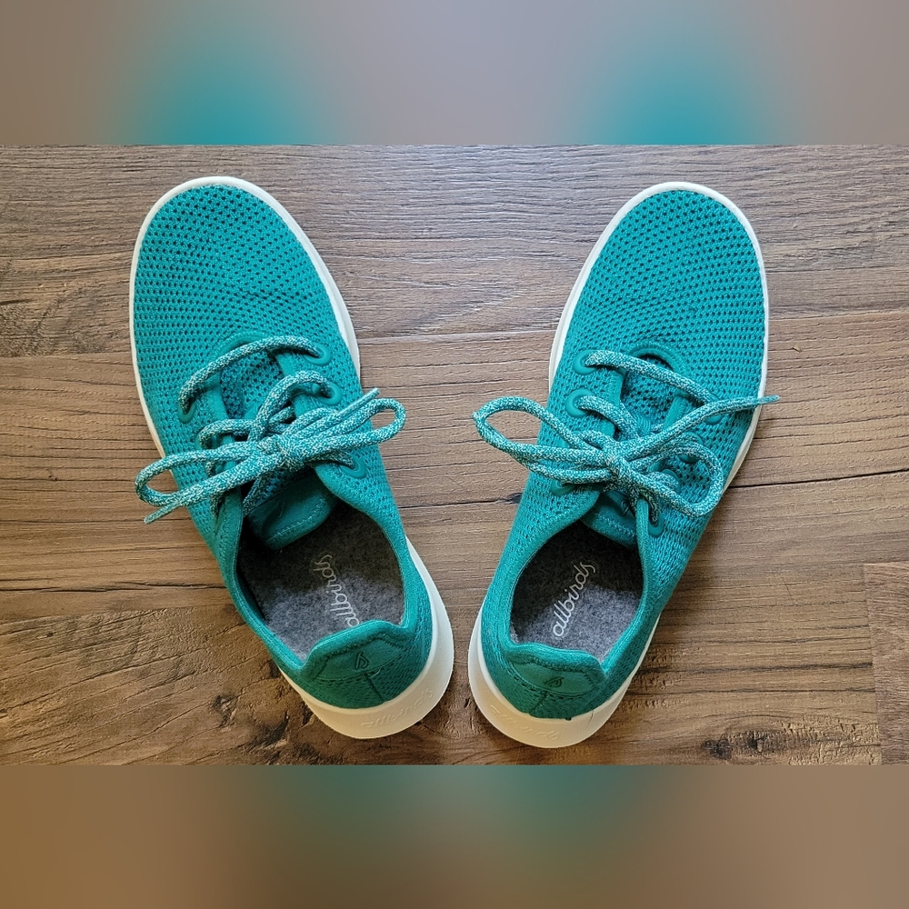 EUC - Allbirds Women's Tree Runners Green Size 7